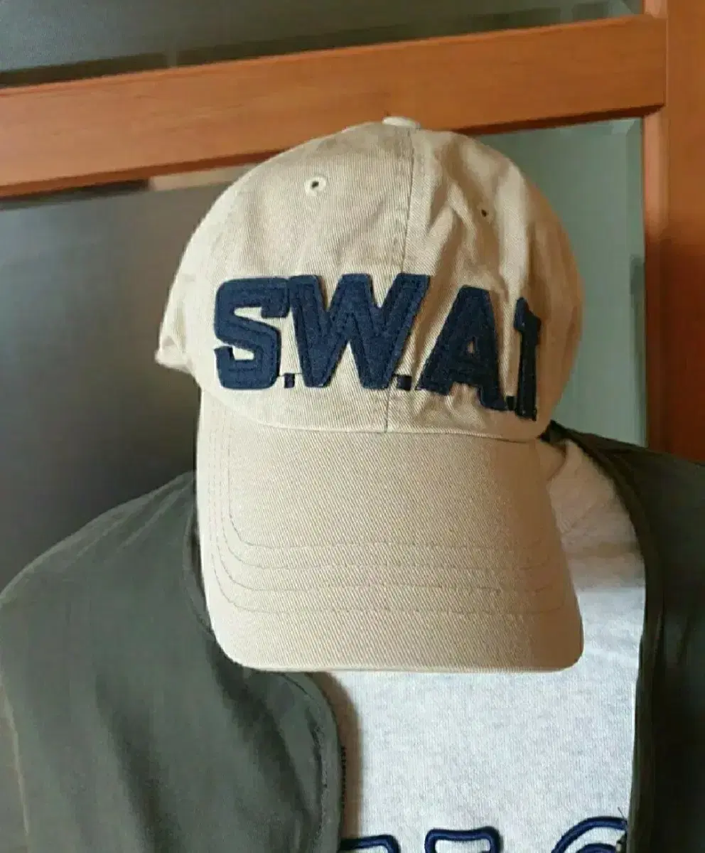 thumbnail-10